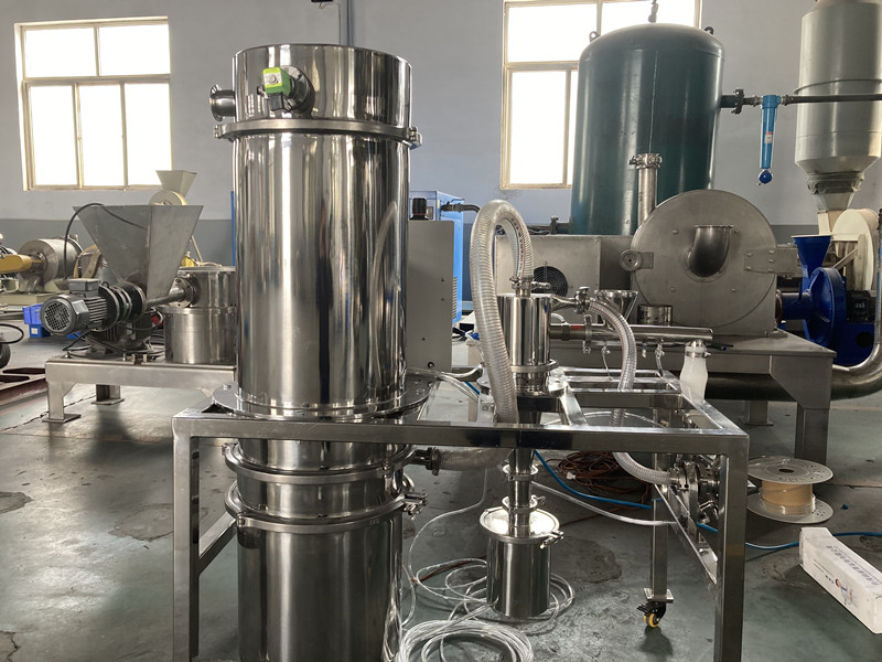 寧波某大學(xué)納米二氧化鈦團聚體解聚打散設(shè)備-MQP圓盤式氣流粉碎機